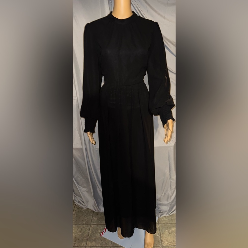 Elegant Black Long Sleeve Dress